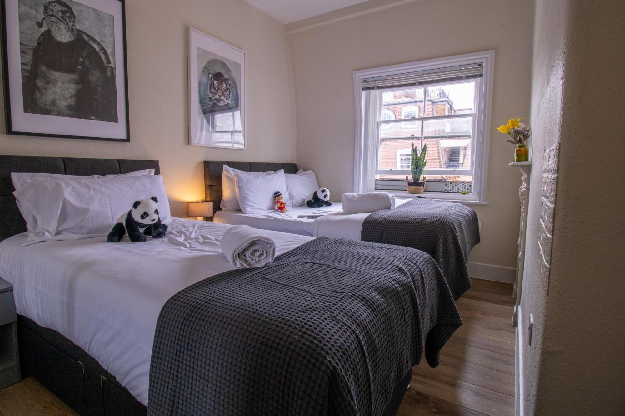 Cosy 2-Bedroom Apartment In Mayfair 8Cb - 4Th Floor No Elevator London Bagian luar foto