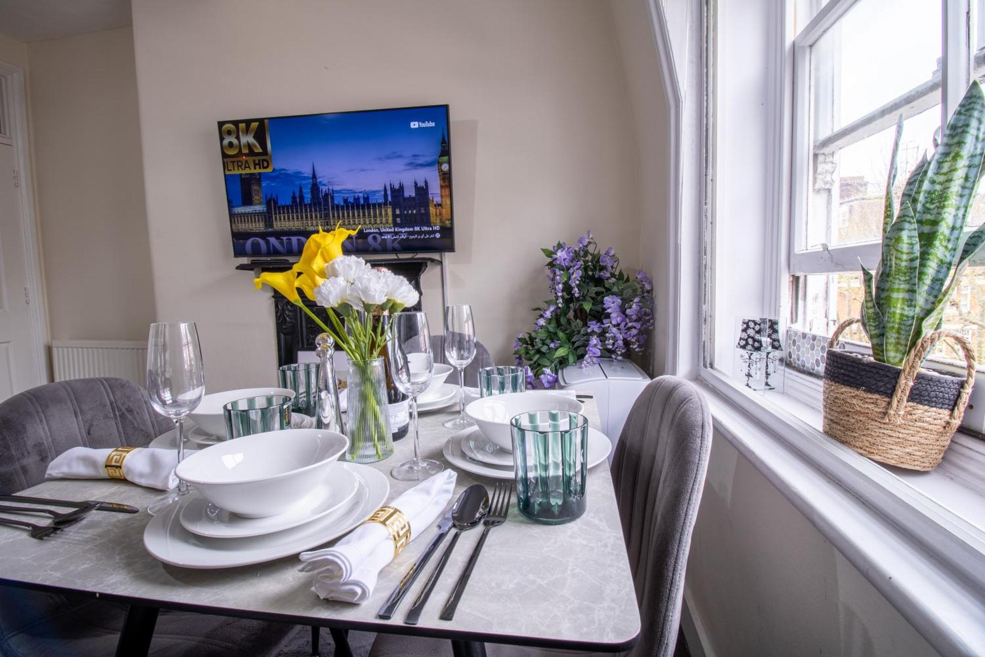Cosy 2-Bedroom Apartment In Mayfair 8Cb - 4Th Floor No Elevator London Bagian luar foto