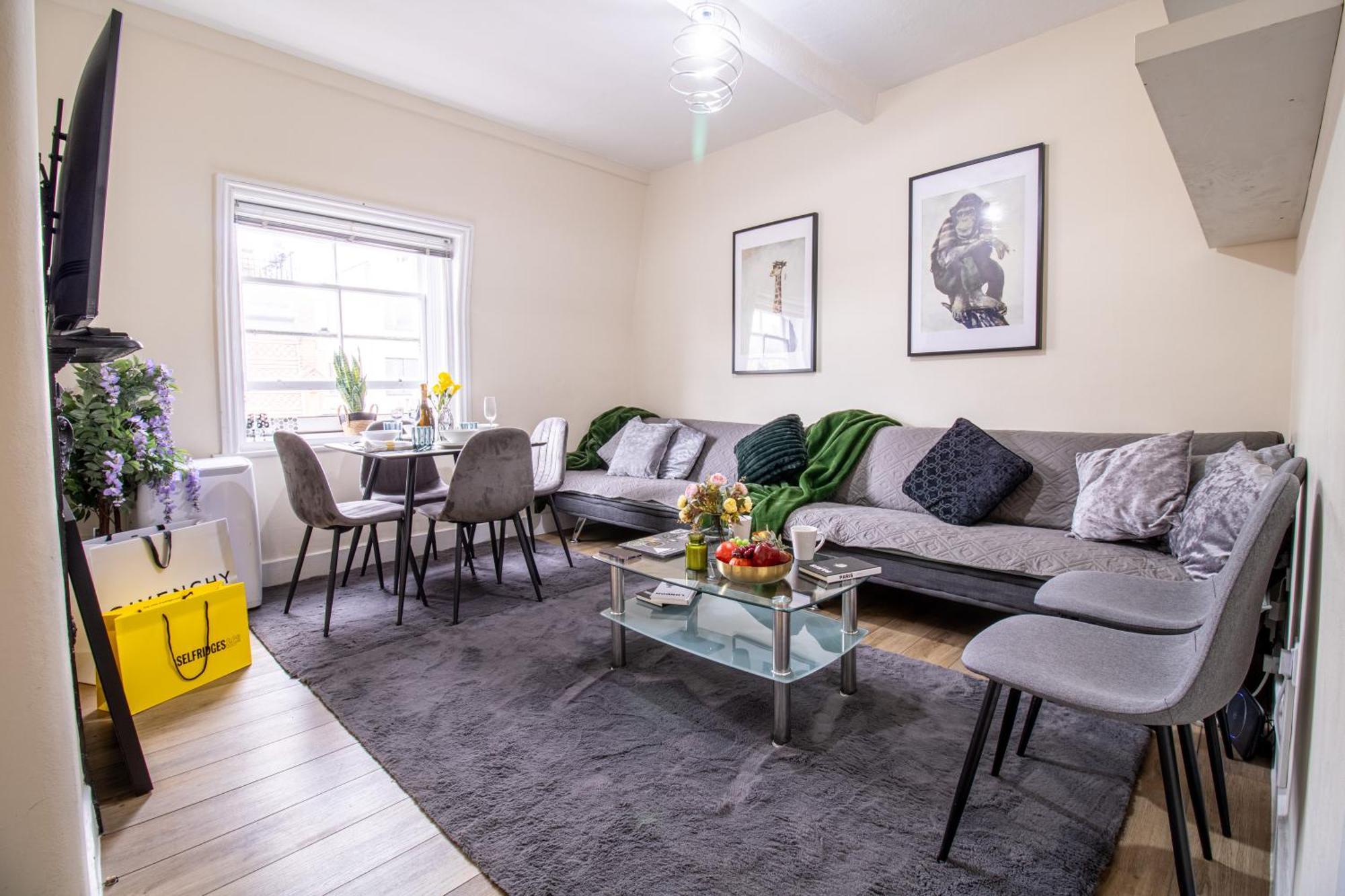 Cosy 2-Bedroom Apartment In Mayfair 8Cb - 4Th Floor No Elevator London Bagian luar foto